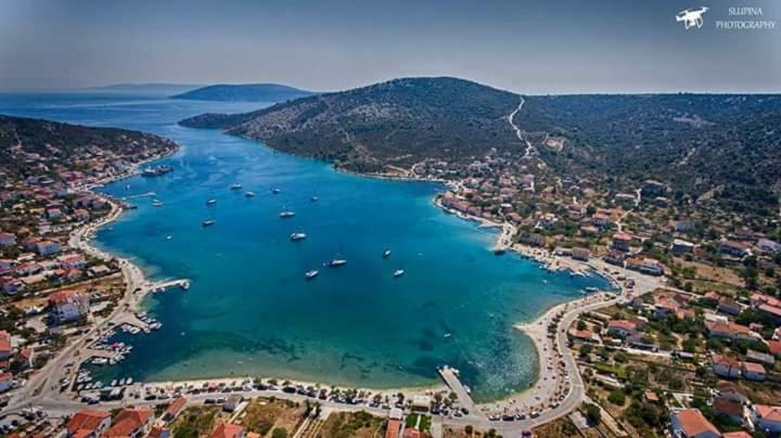 Villa Croatia Sea View With Heated Pool Vinišće Exterior foto